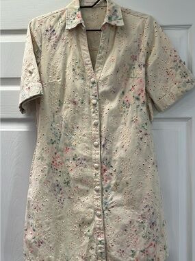 Solitaire Cream Eyelet Floral Top